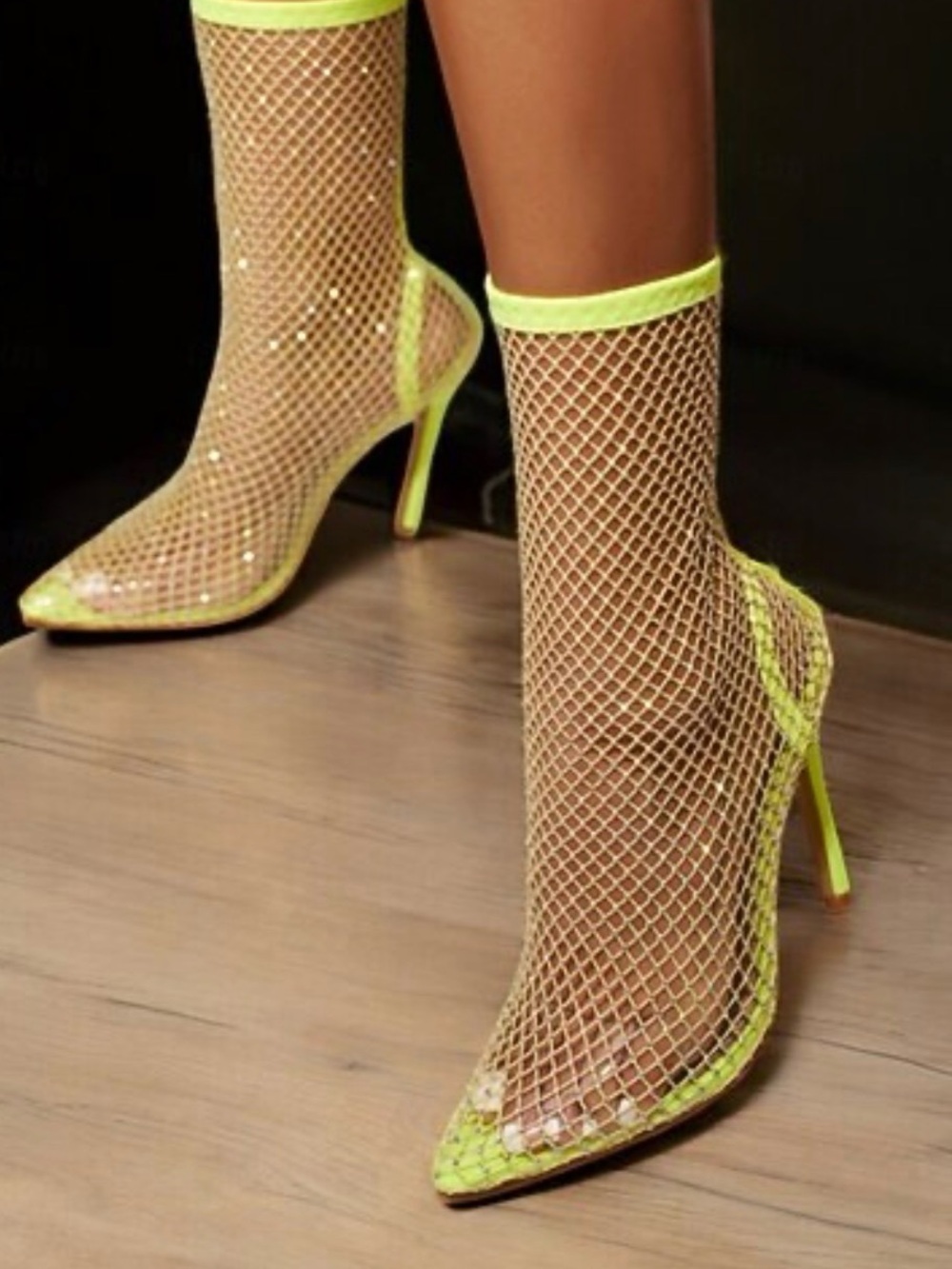 Liliana Women Heels in Purple Box with Gold Logo